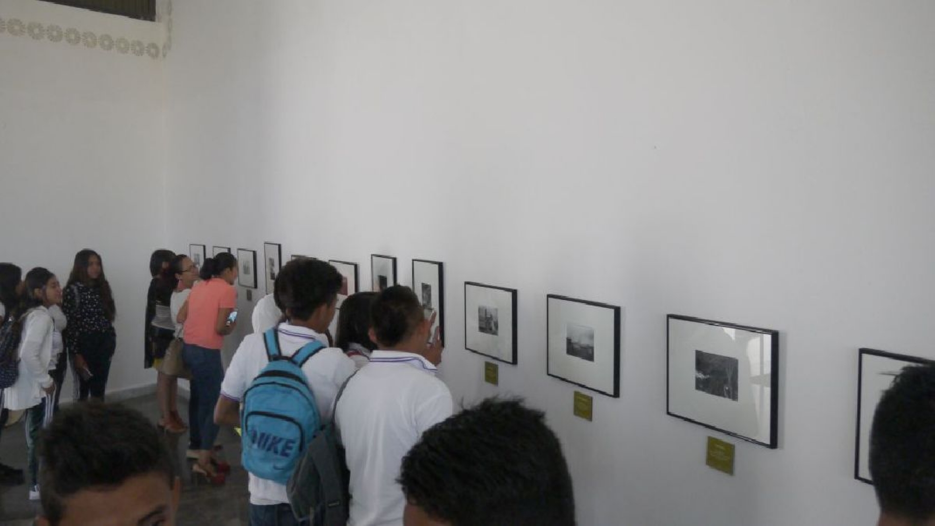 Inauguran la exposición fotográfica "El nacimiento de un volcán" en el Museo de Sitio de Xochicalco