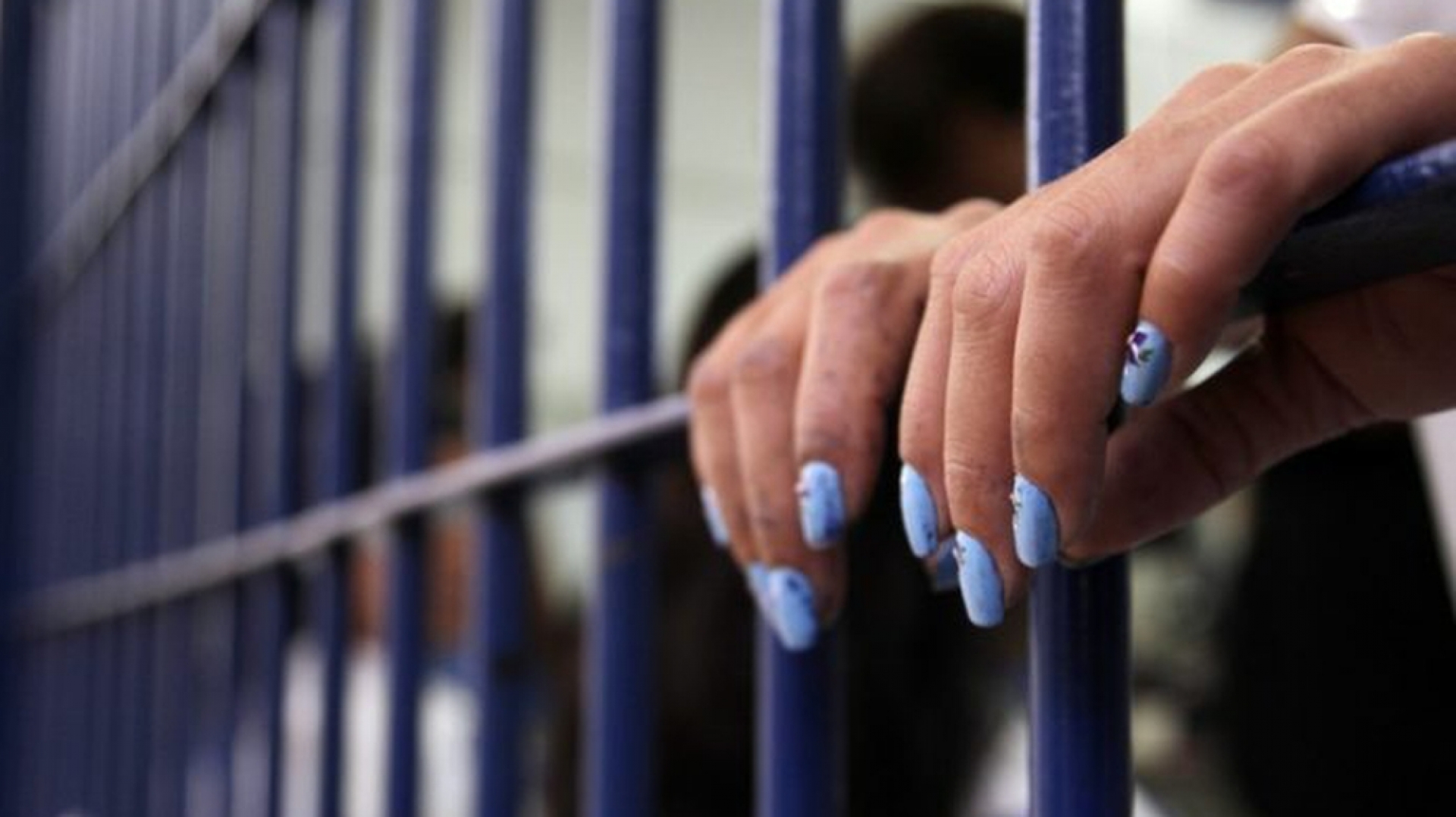 La acusan de participar en un homicidio