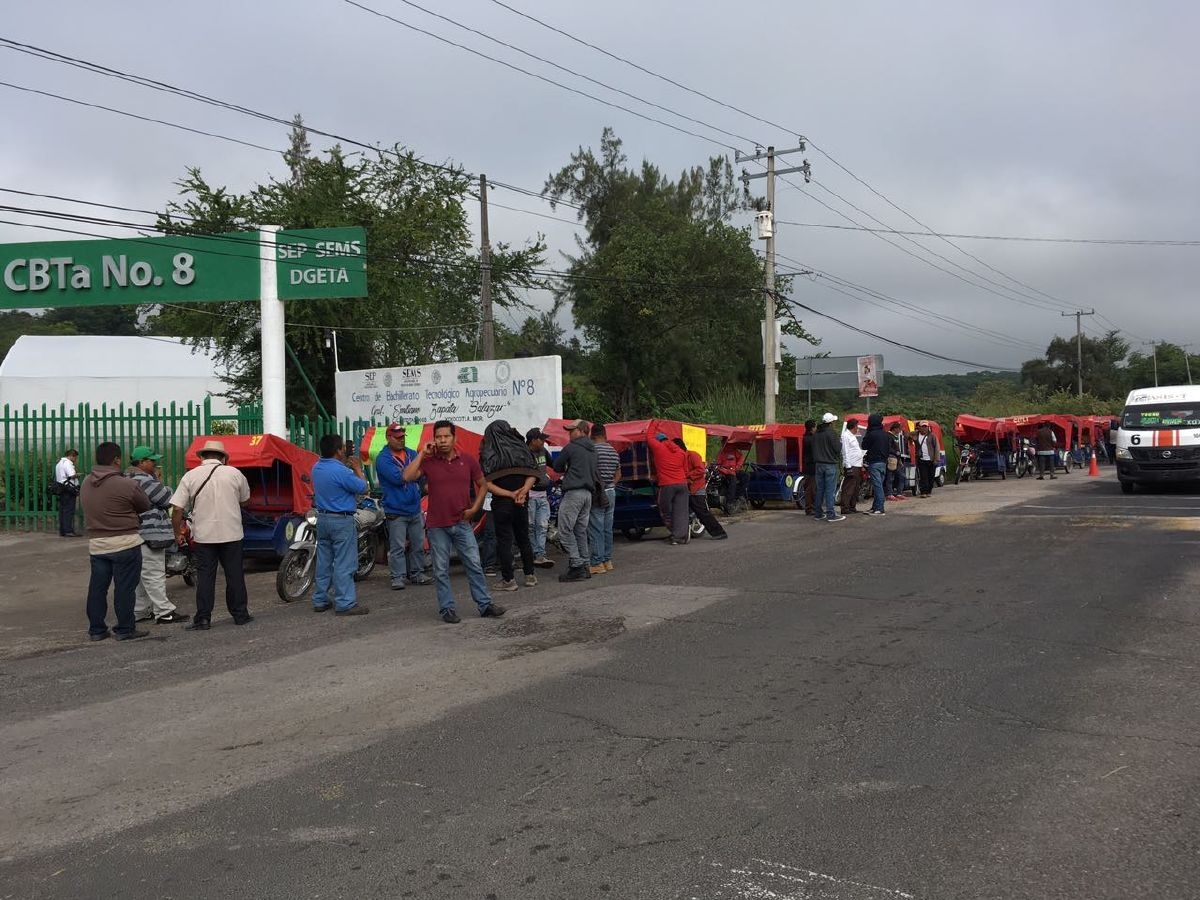 Mototaxistas piden a gobernador garantizar municipalización de Xoxocotla