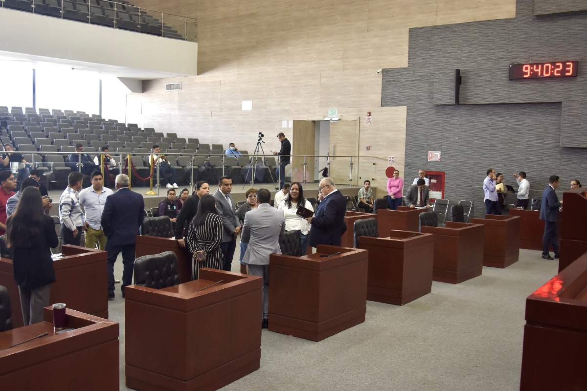 Presentan a Pleno del Congreso iniciativa de reforma judicial