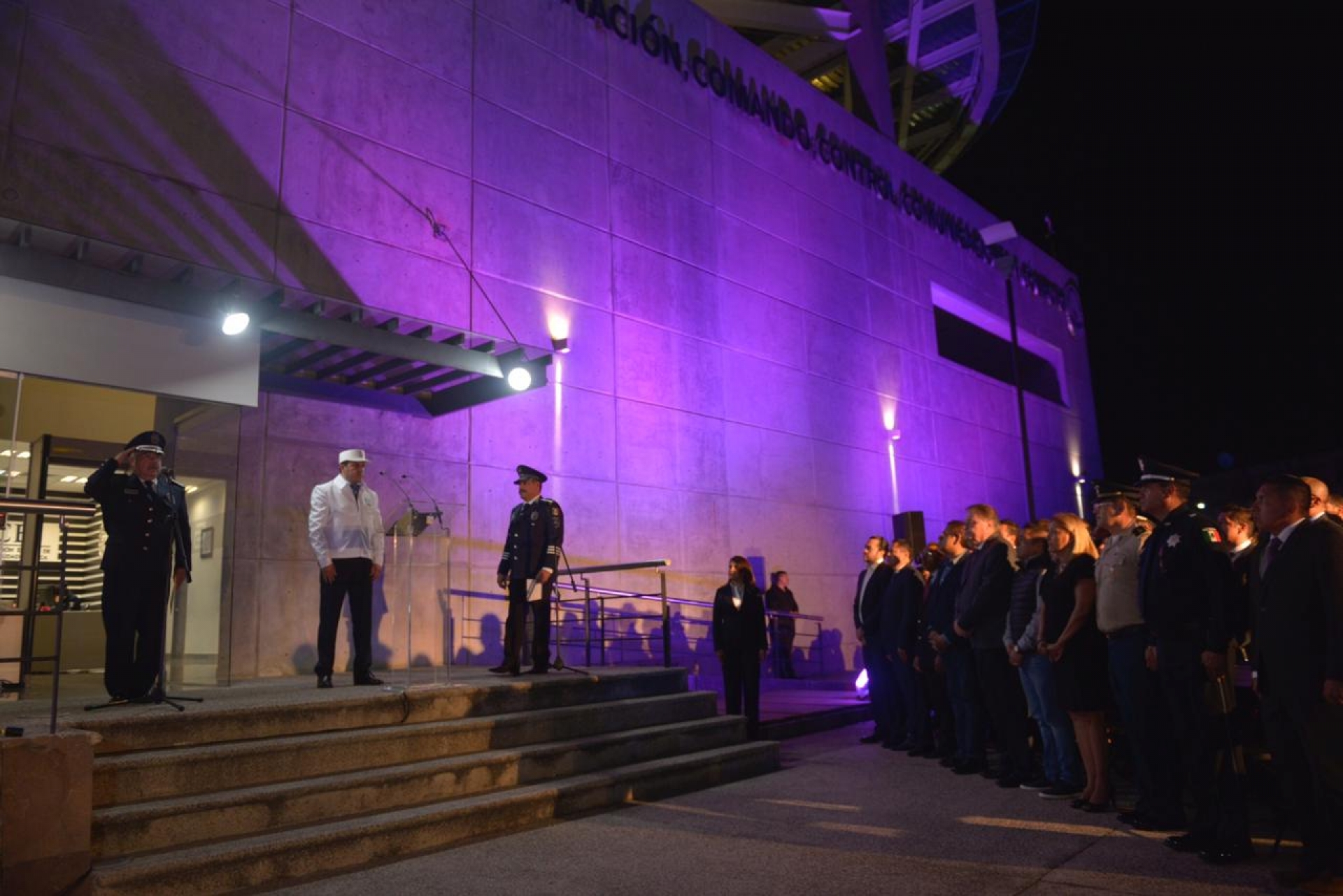 Pasa revista Blanco Bravo a cuerpos de seguridad pública