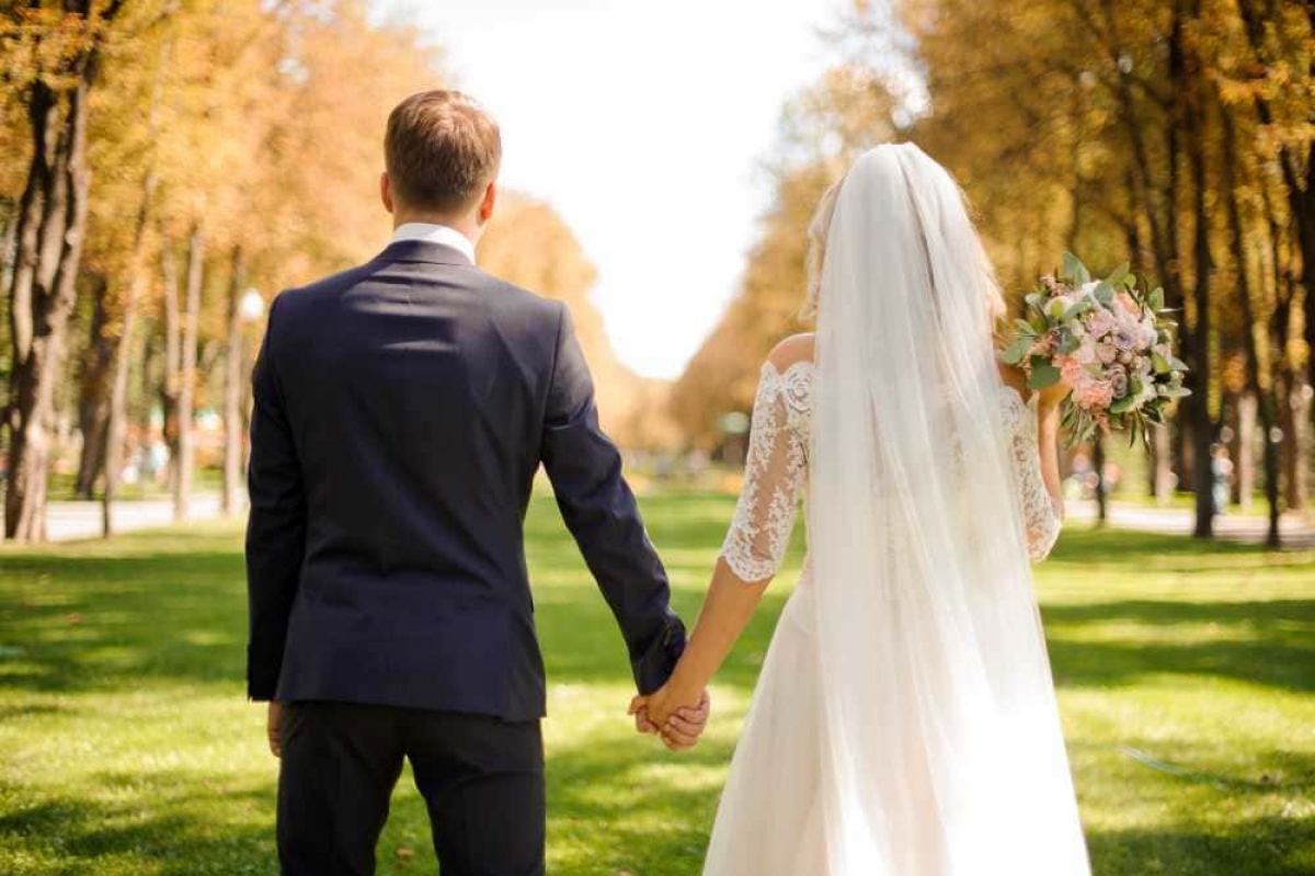 Hombre pide divorcio a su esposa porque "no se baña"