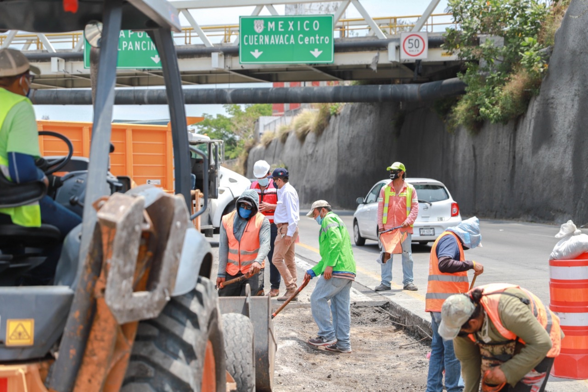 Informa CEPCM respecto a denuncias sobre hundimiento en la autopista México-Cuernavaca