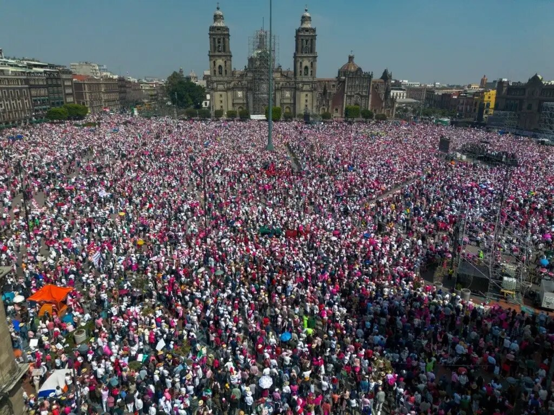 Más de 120 ciudades piden a AMLO no interferir en elecciones