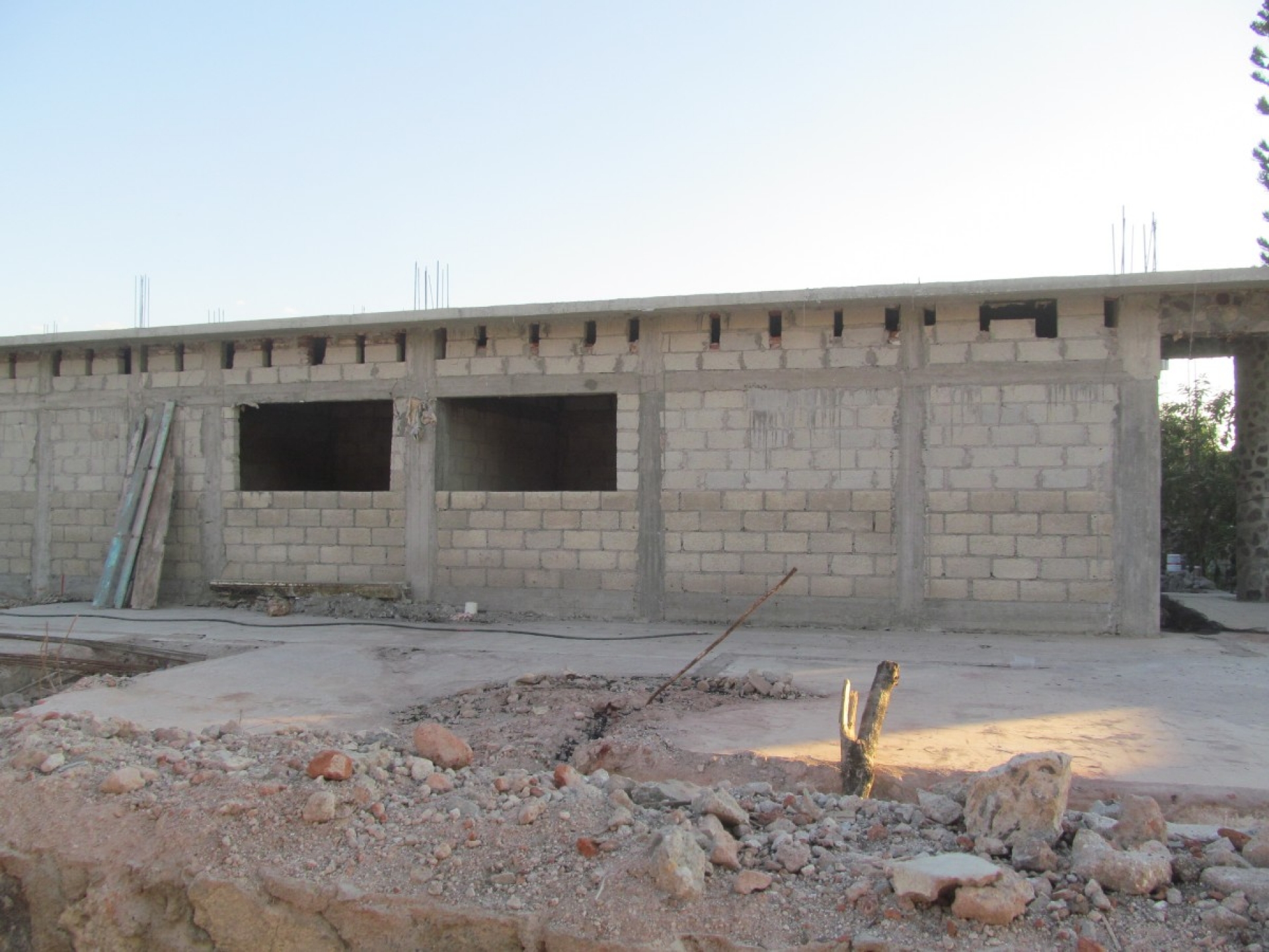 Hasta el próximo ciclo escolar estarán terminadas las escuelas en reconstrucción