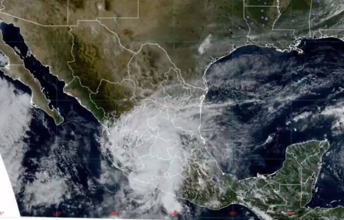 "Rick" se debilita a baja presión remanente sobre Jalisco