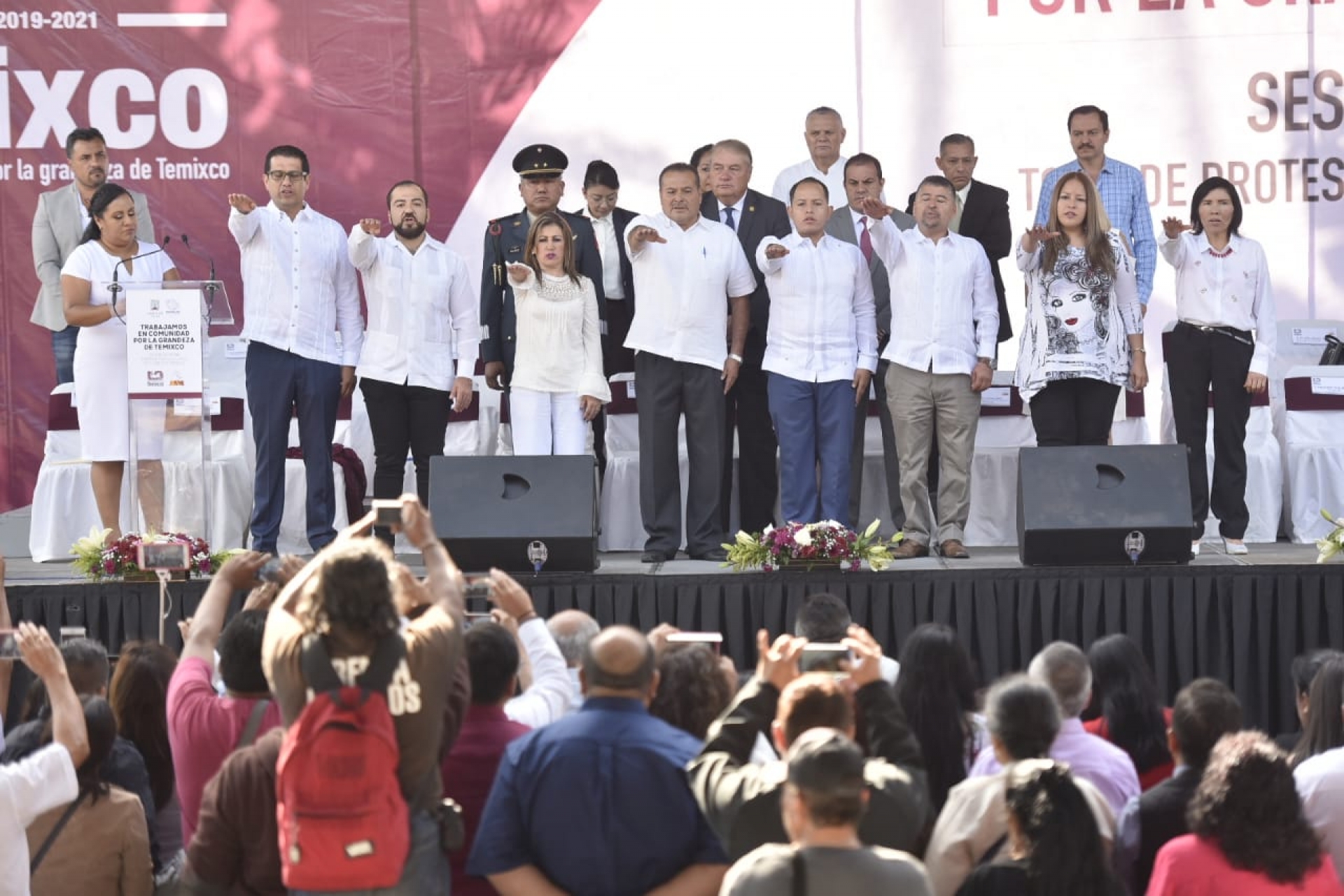 Rinden protesta integrantes del Cabildo de Temixco