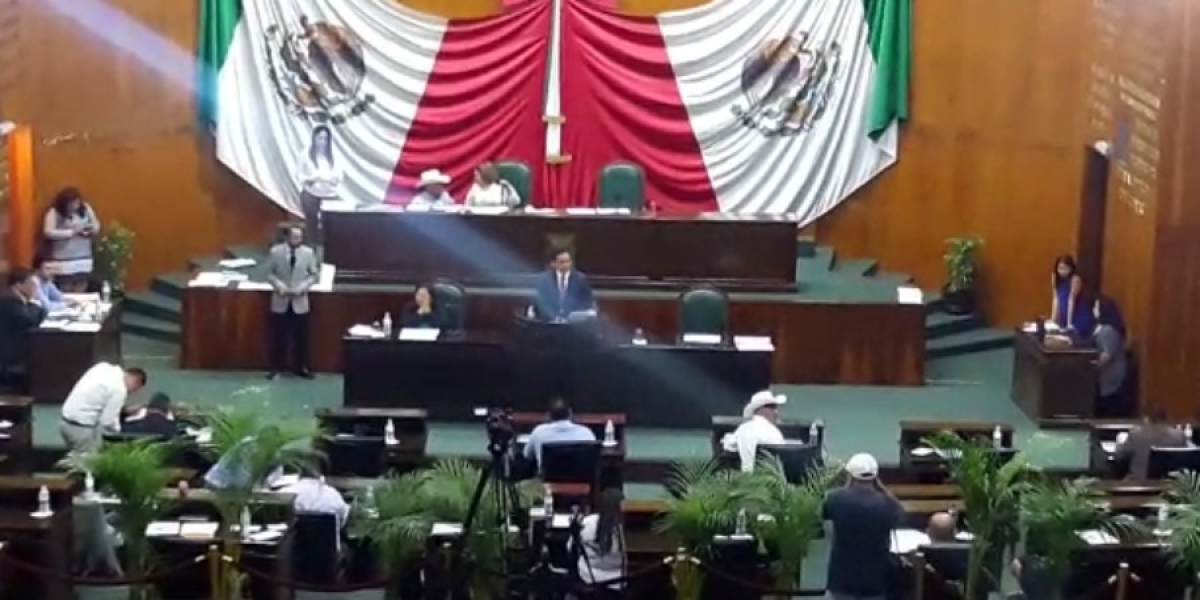 Exhortan diputados a reforzar acciones de vigilancia para evitar robo de combustible de ductos de Pemex