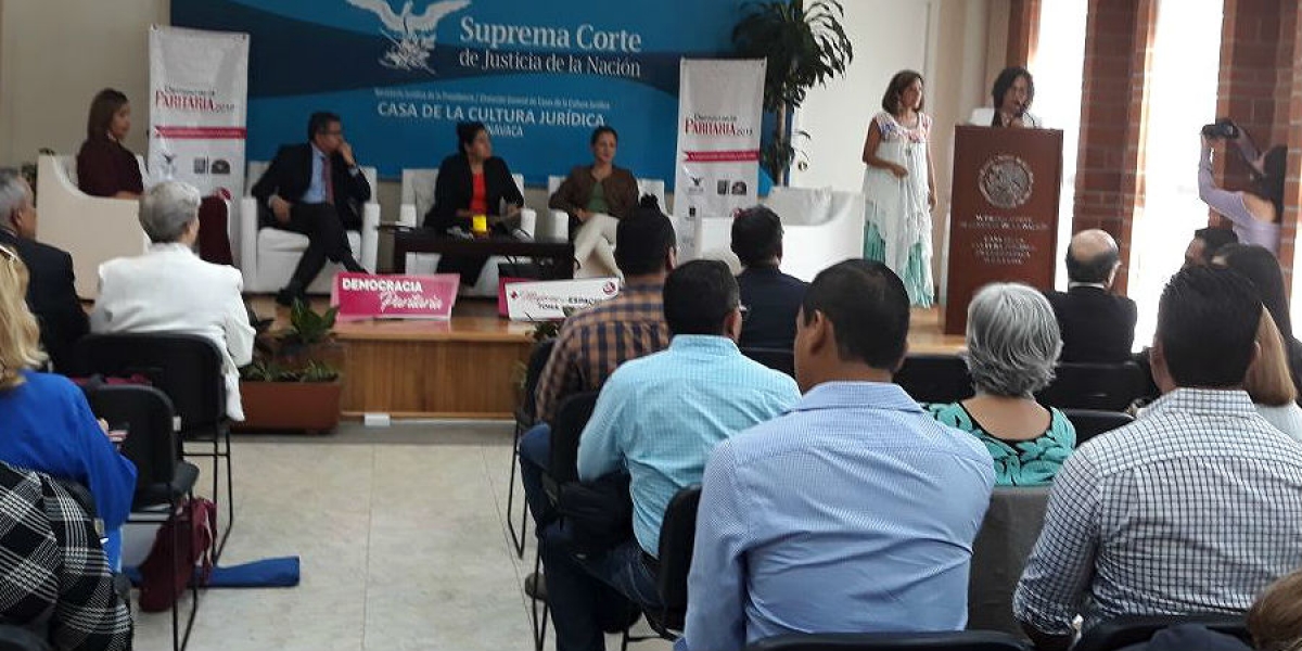 Realizan foro "Democracia Paritaria 2018"