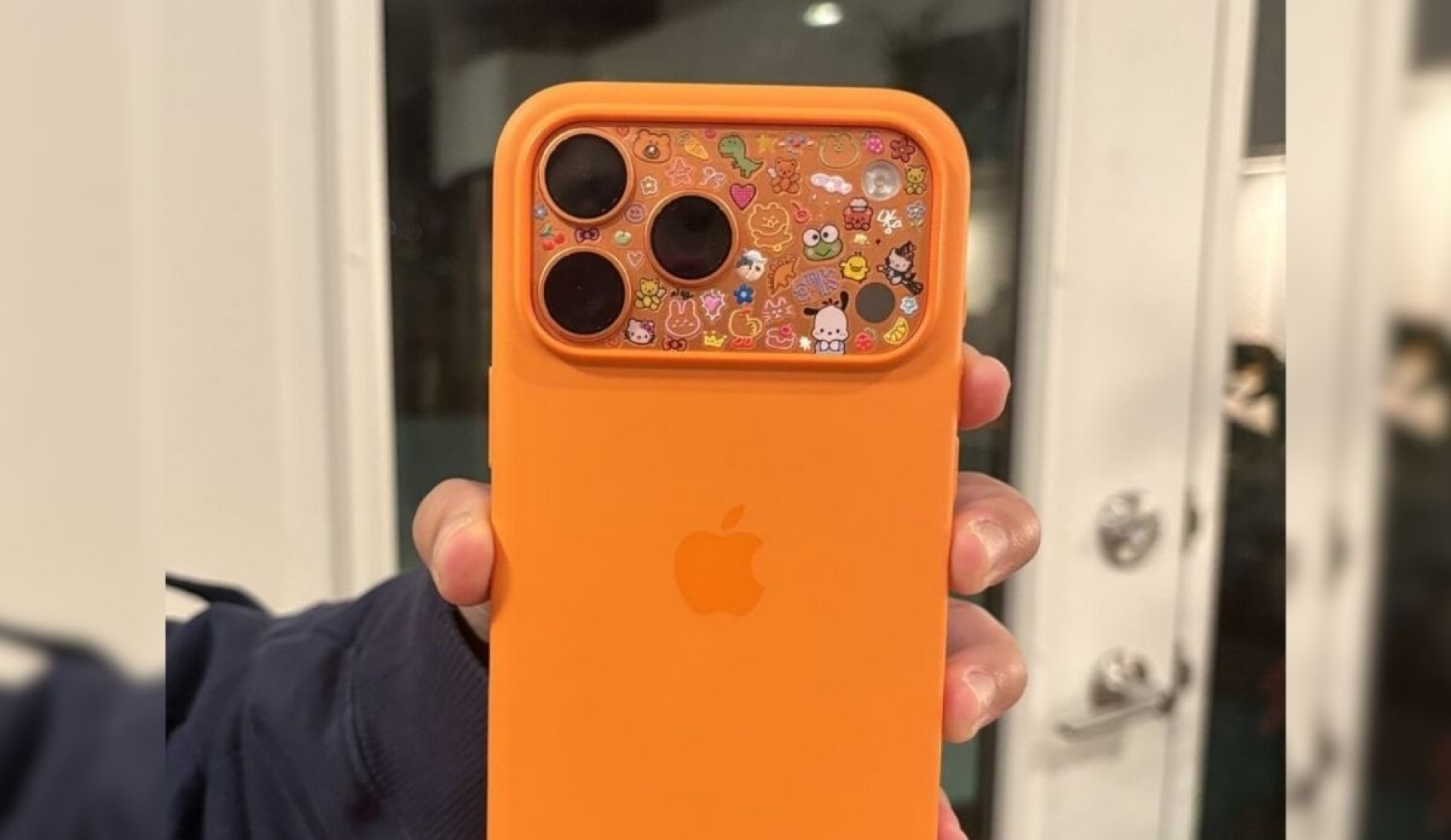 iPhone 17 Pro: decorar el módulo de cámara con pegatinas se vuelve viral