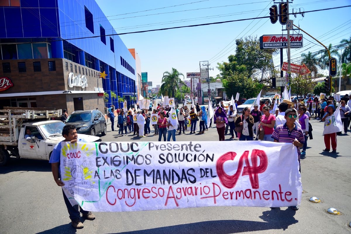 Organización que exige casas bloqueó la avenida Plan de Ayala