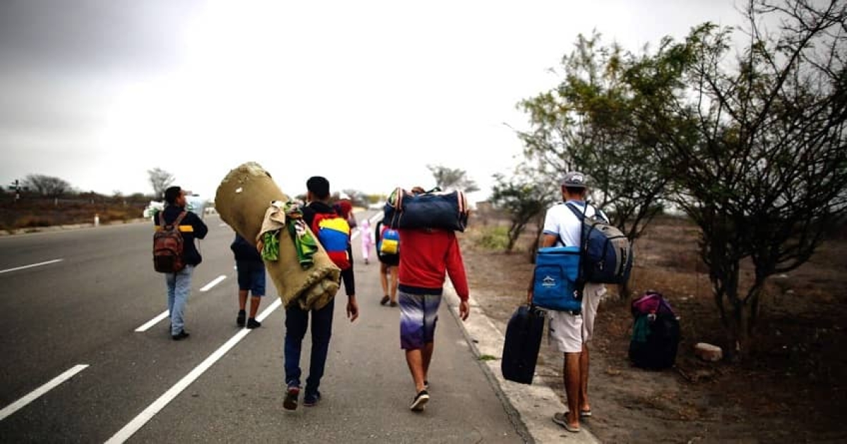 Estados Unidos podría acabar con programa para que migrantes que buscan asilo