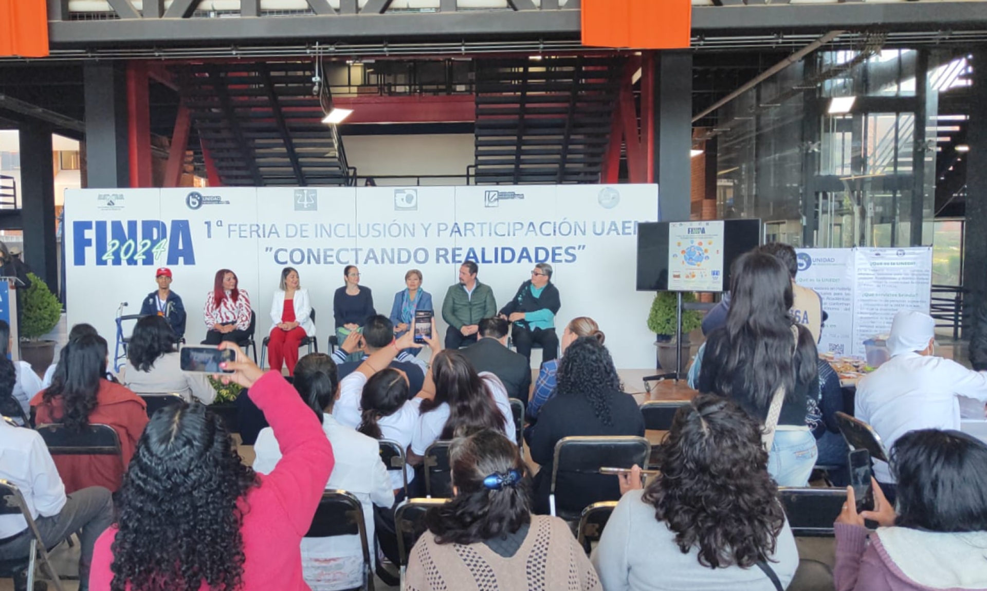 Llevan a cabo en la UAEM feria de inclusión y participación 'Conectando realidades'