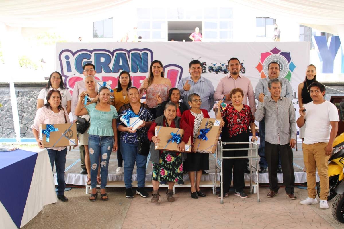 Entregan premios del Sorteo Predial 2023 en Yecapixtla
