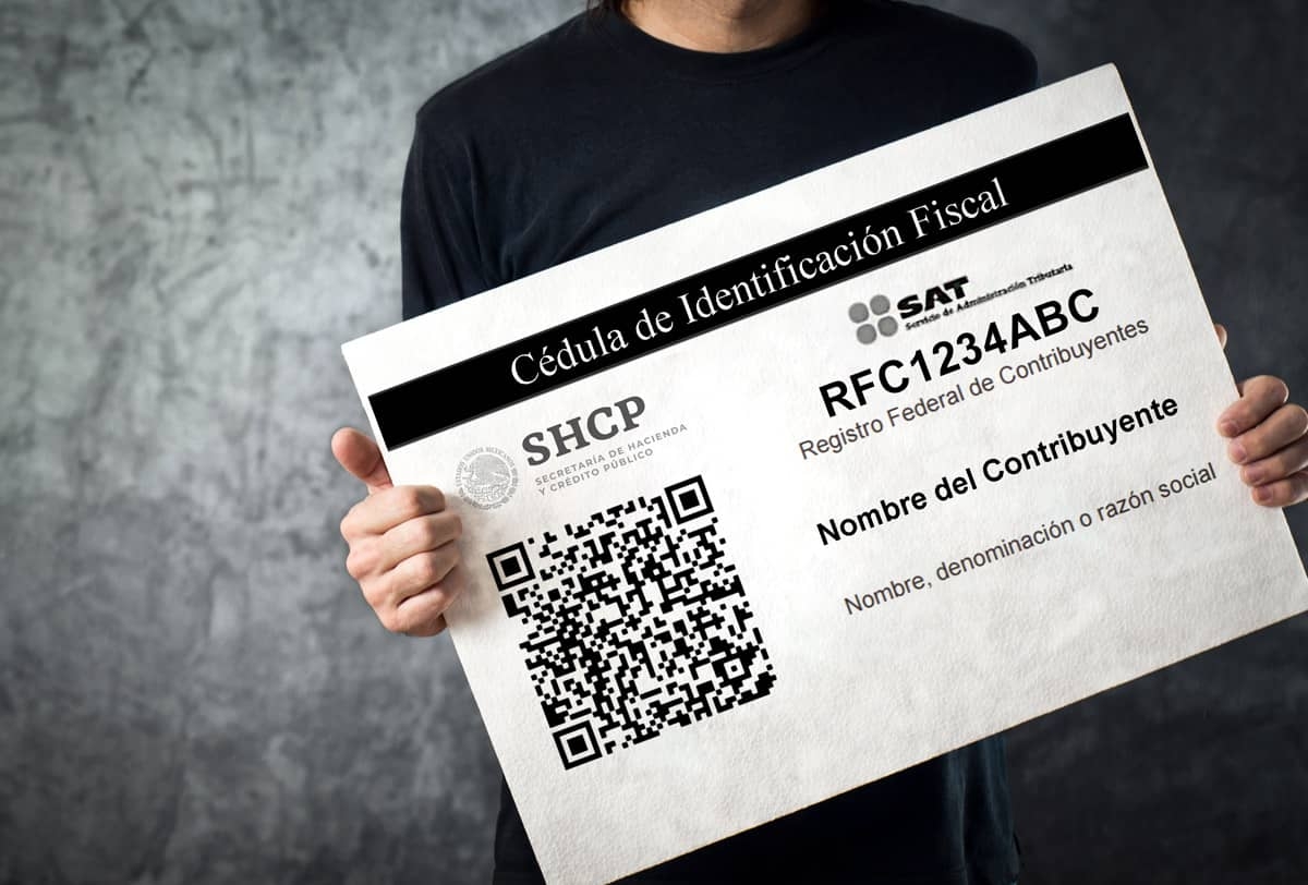 El SAT espera que con el RFC obligatorio se combata el robo de identidad