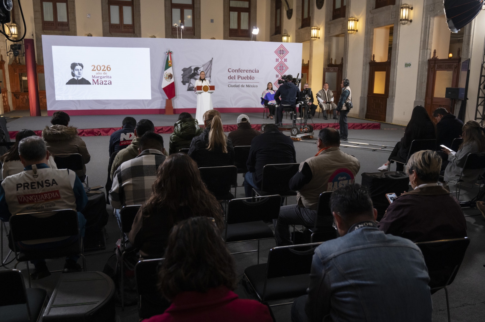 Conferencia de Sheinbaum se suspende momentáneamente por sismo