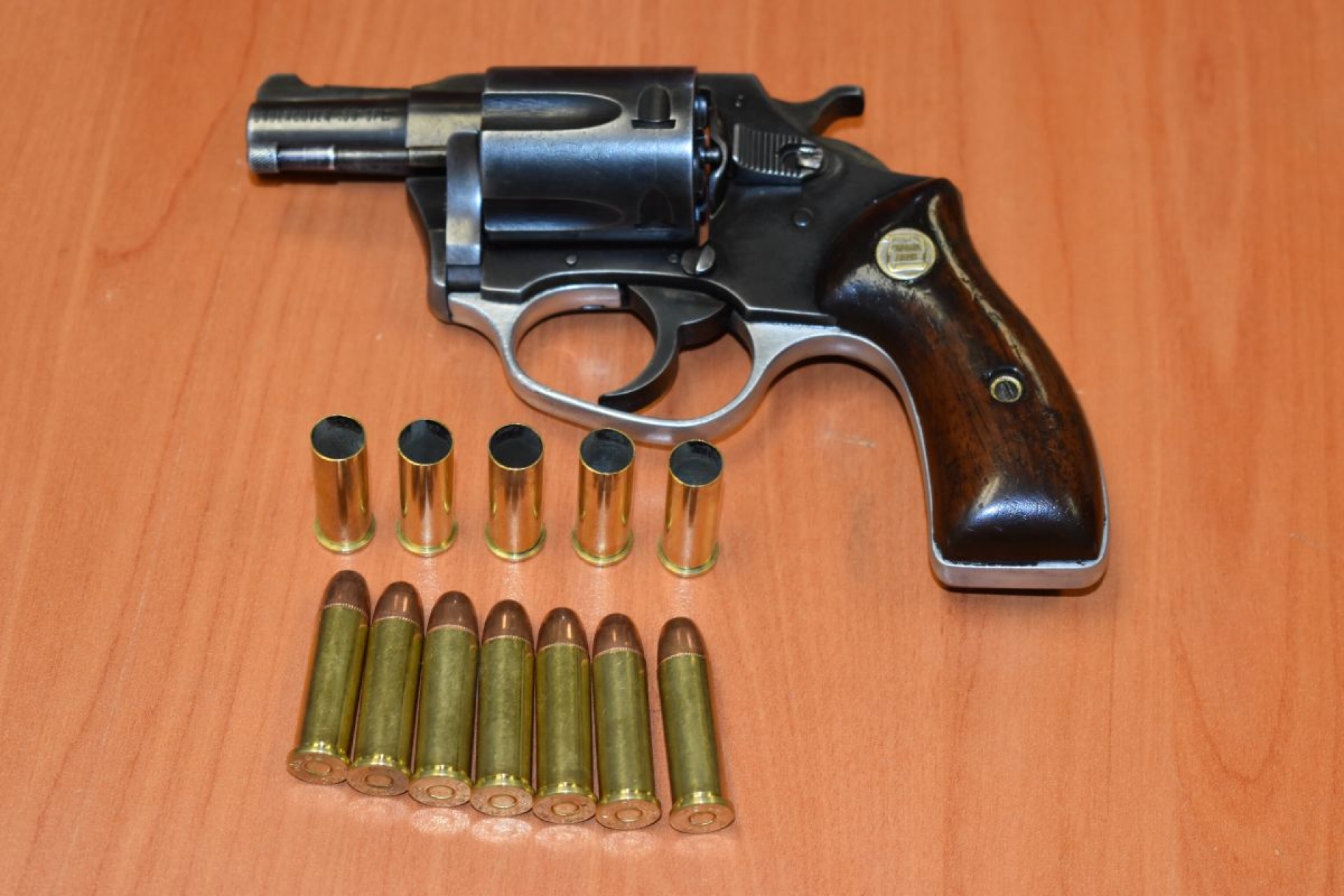 Fue arrestado por realizar disparos al aire