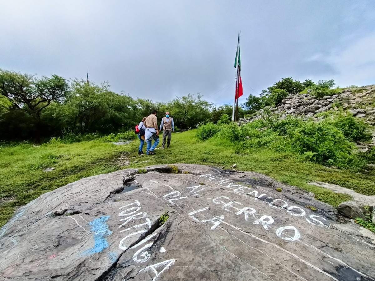 No han retirado el asta bandera del cerro de la Tortuga