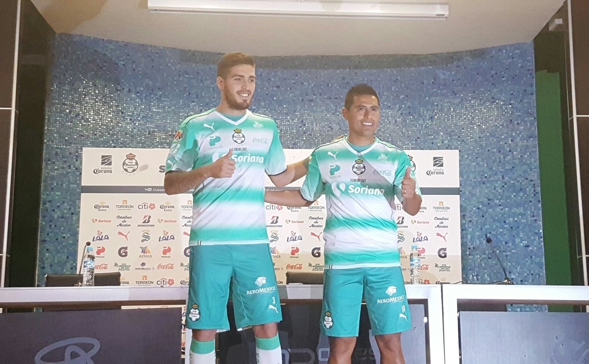 Santos presenta a refuerzos para Clausura 2017