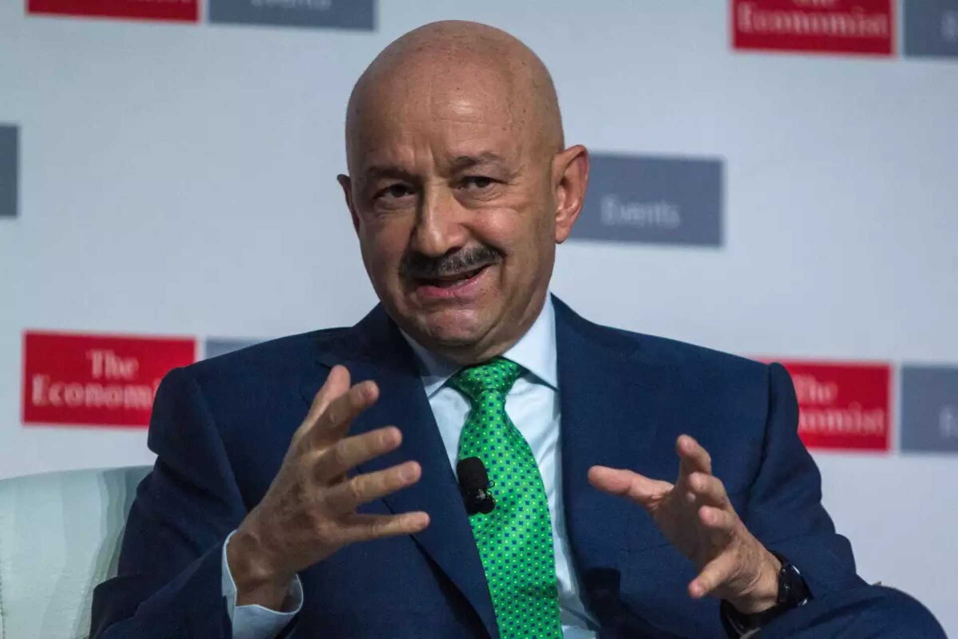 Salinas de Gortari afirma estar desempleado; Sheinbaum le responde