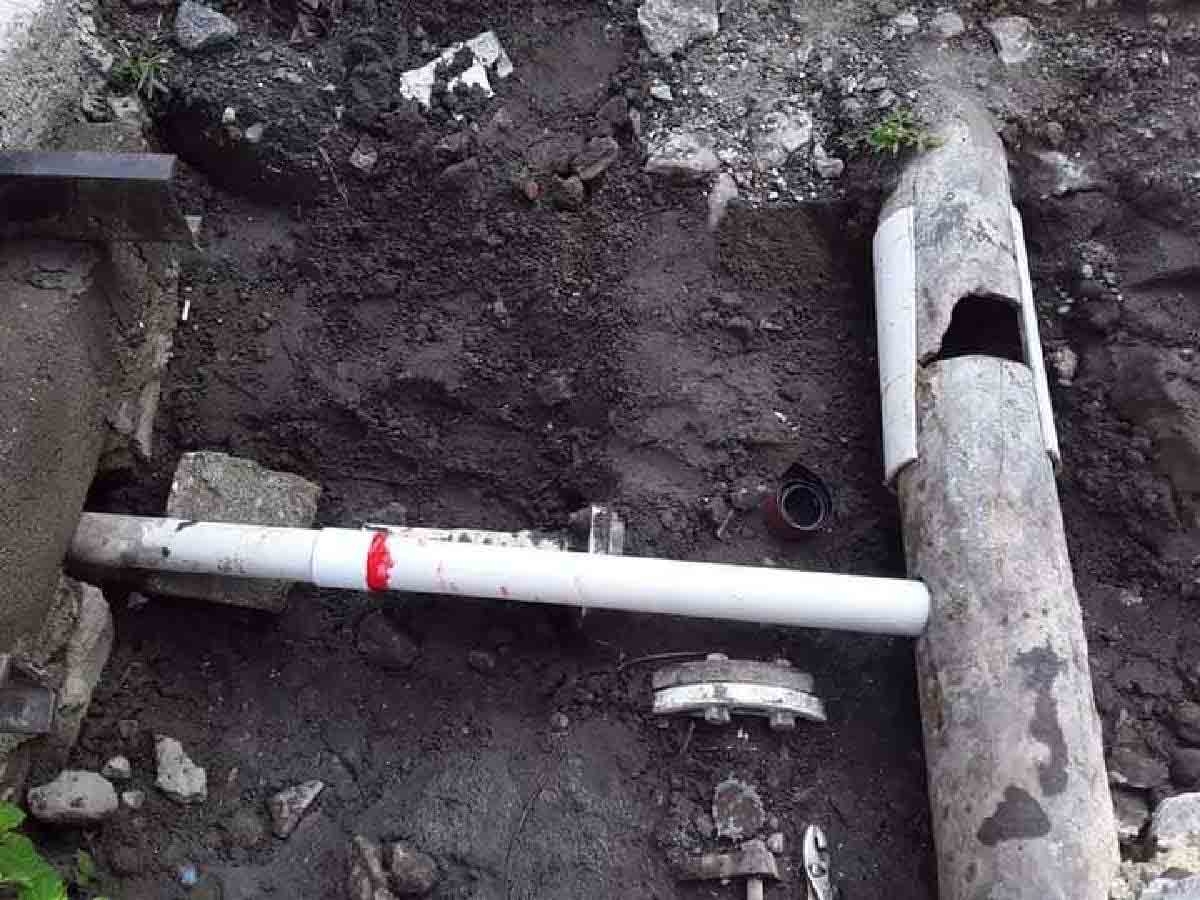 El alcalde dejó sin agua potable a 800 familias
