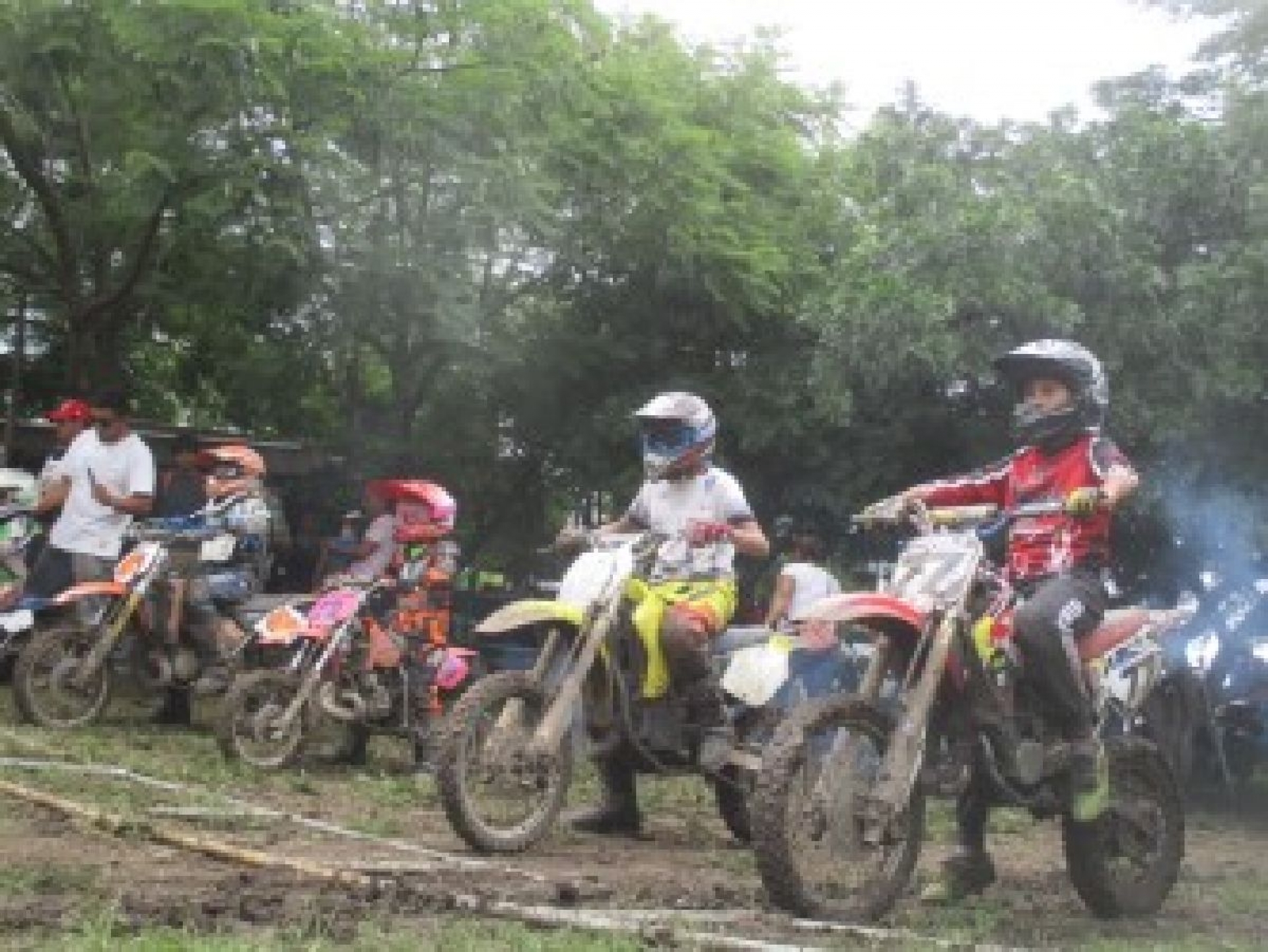 Ponen en marcha la pista de súper cross en Rancho Mis Amores