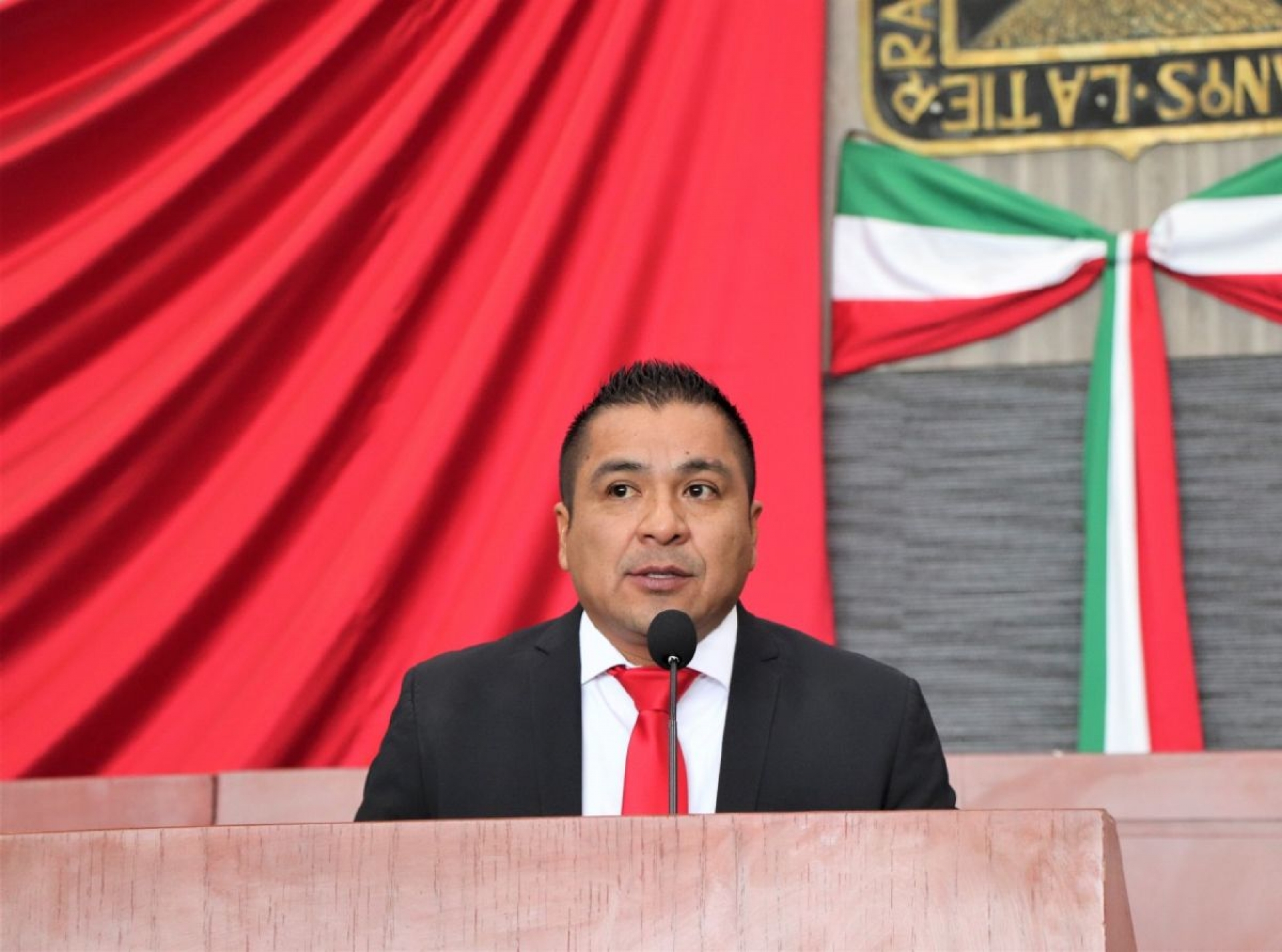 Proponen ya no renovar las actas de nacimiento cada seis meses