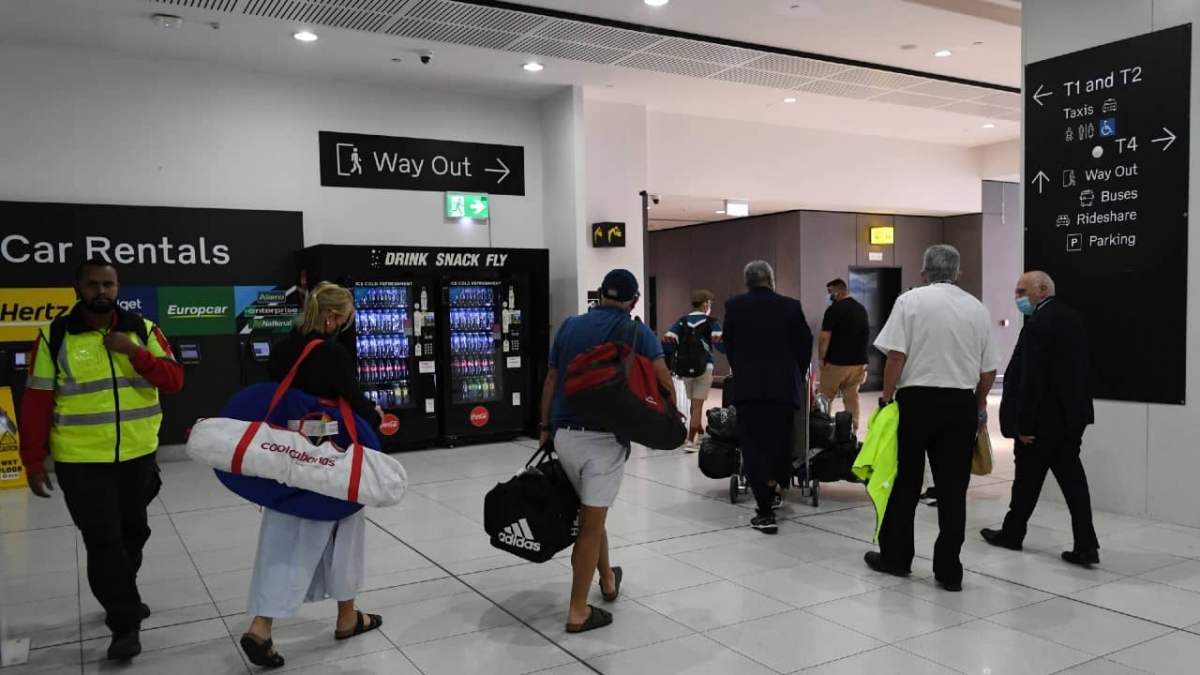 Australia suspende temporalmente los vuelos de la India por COVID-19