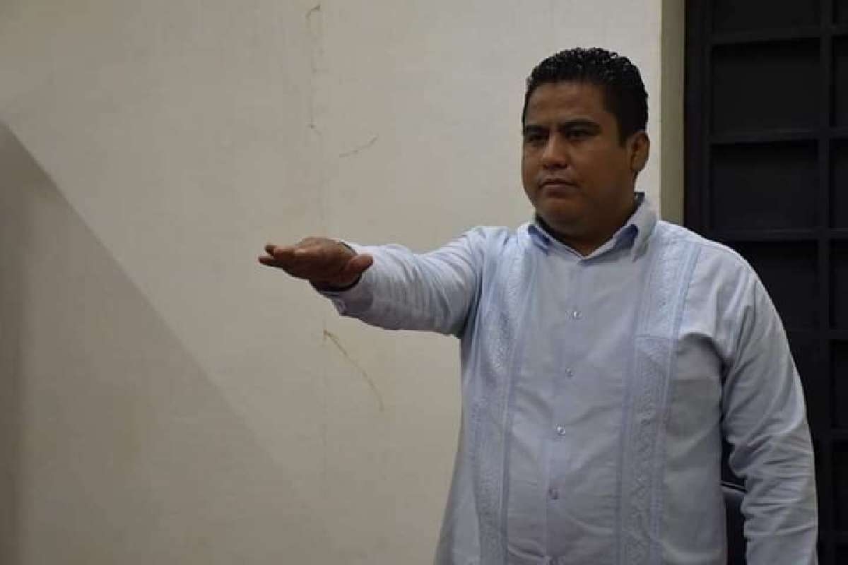 Síndico municipal rinde protesta como alcalde de Tetecala