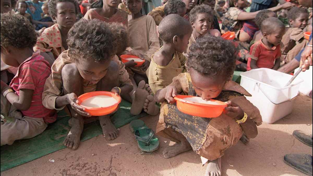 Llega ayuda humanitaria contra la hambruna en Etiopía