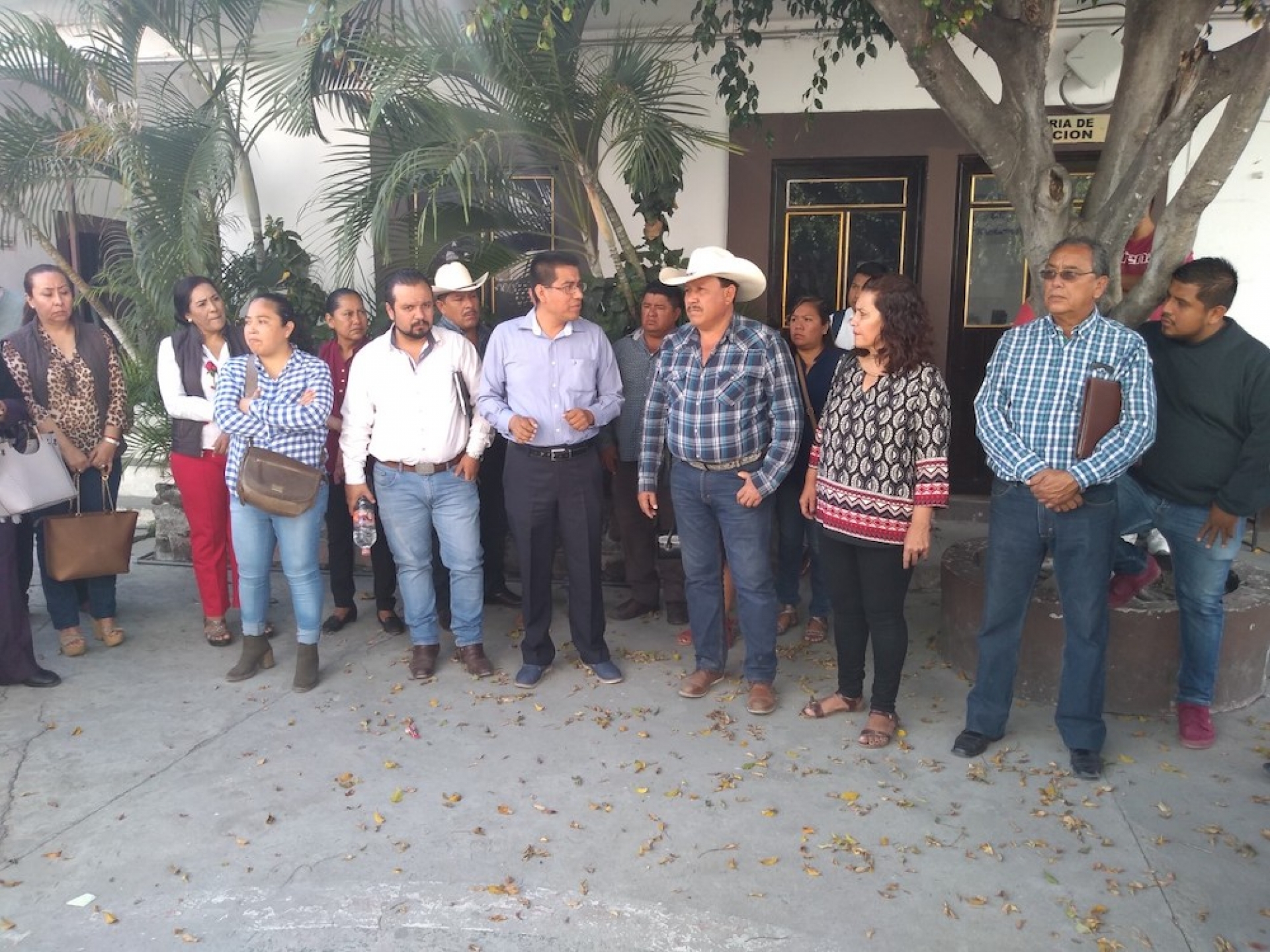 Exigen a exalcalde de Axochiapan entregar inmuebles y documentación