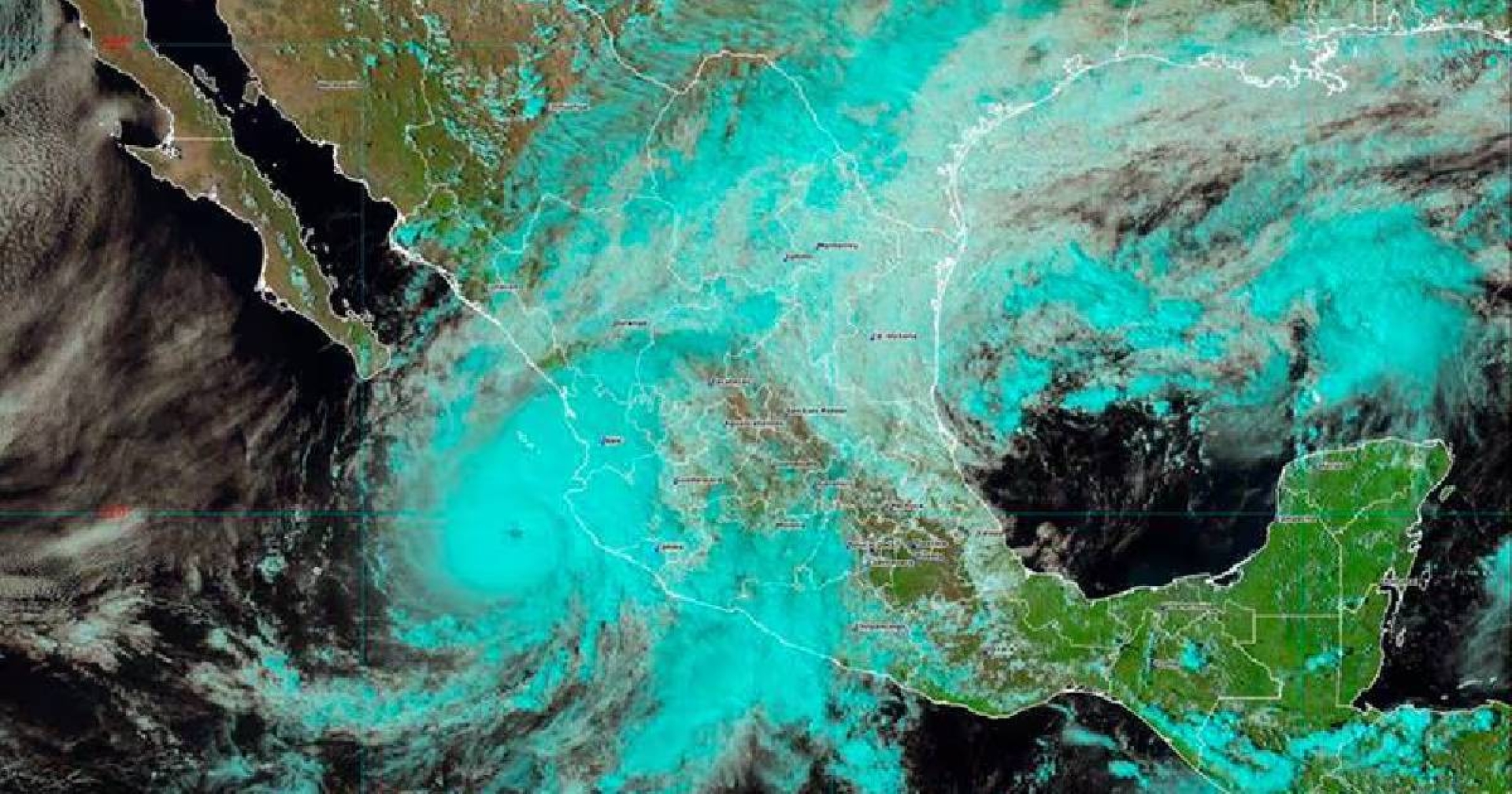 'Carlotta' se intensifica a huracán; provocará lluvias en Baja California Sur