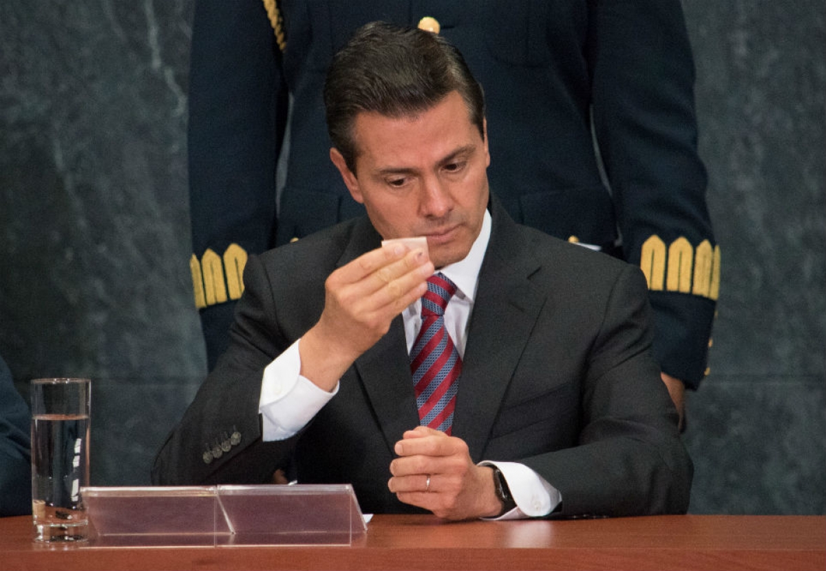 Lo que debe hacer Peña Nieto en su último año, según especialistas