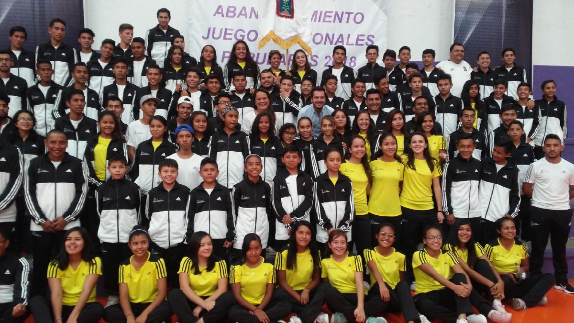 Abanderan a delegación que competirá en los Juegos Nacionales Populares 2018