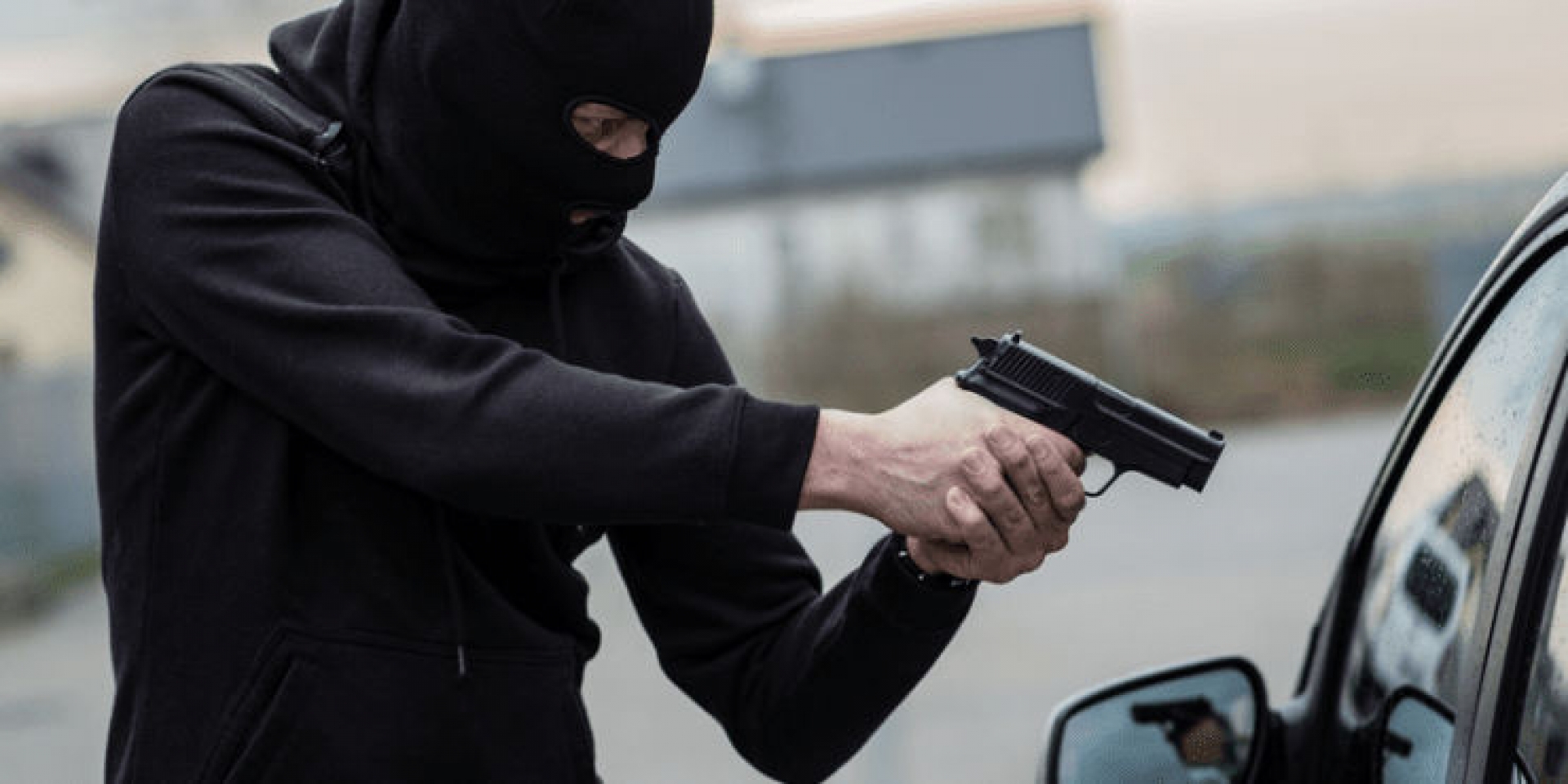 Un individuo armado lo despojó de su vehículo