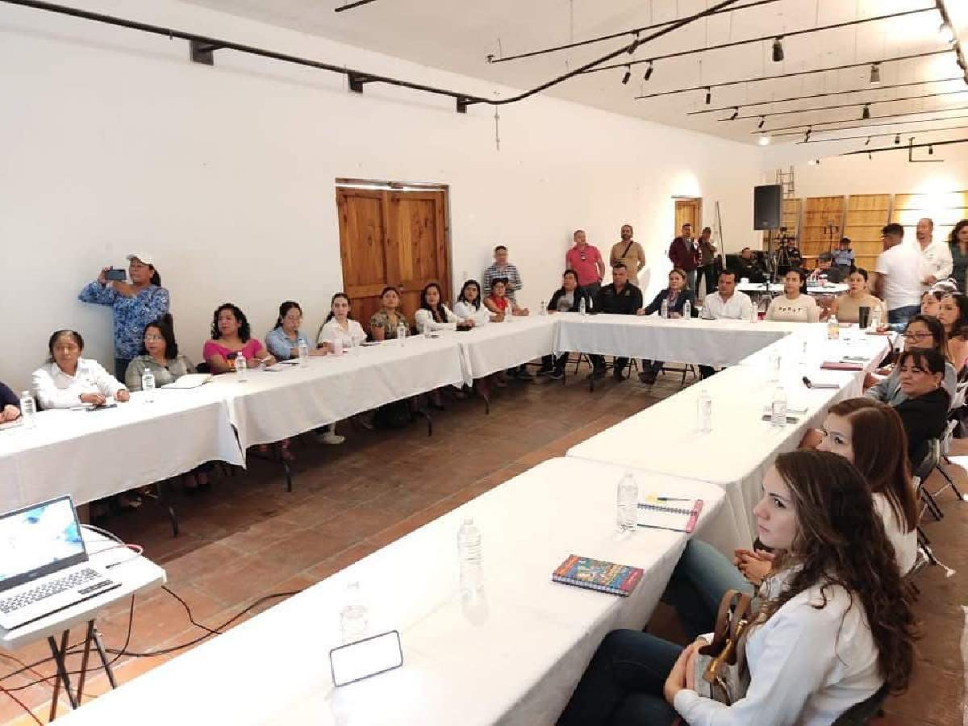 Buscan impulsar mecanismos de apoyo para las mujeres en Hueyapan