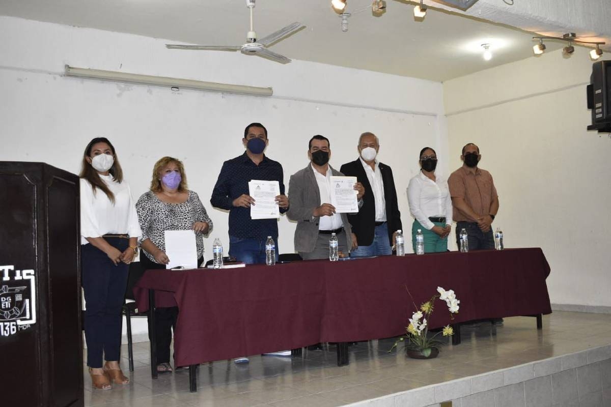 Ayuntamiento de Jojutla firma convenio de colaboración con el CBTis 136