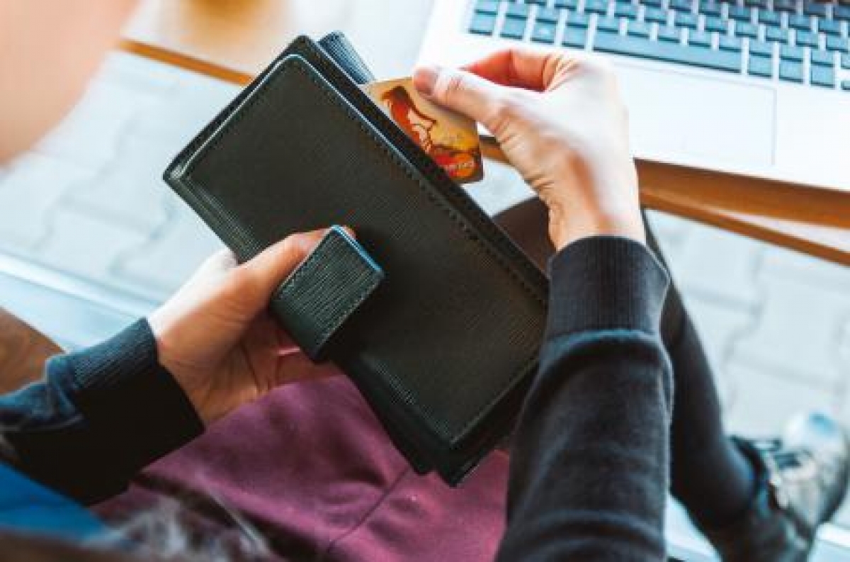 Mujeres son buenas ‘pagadoras’ pero están poco bancarizadas