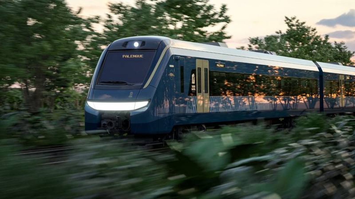 Tren Maya: AMLO promete ajustes de ruta o ‘segundos pisos’ para proteger cenotes y ríos subterráneos