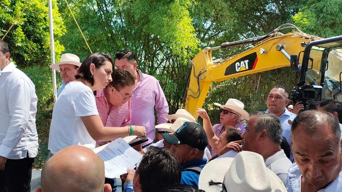 Atienden petición de comisariados para reparar puente Xochimilcatzingo
