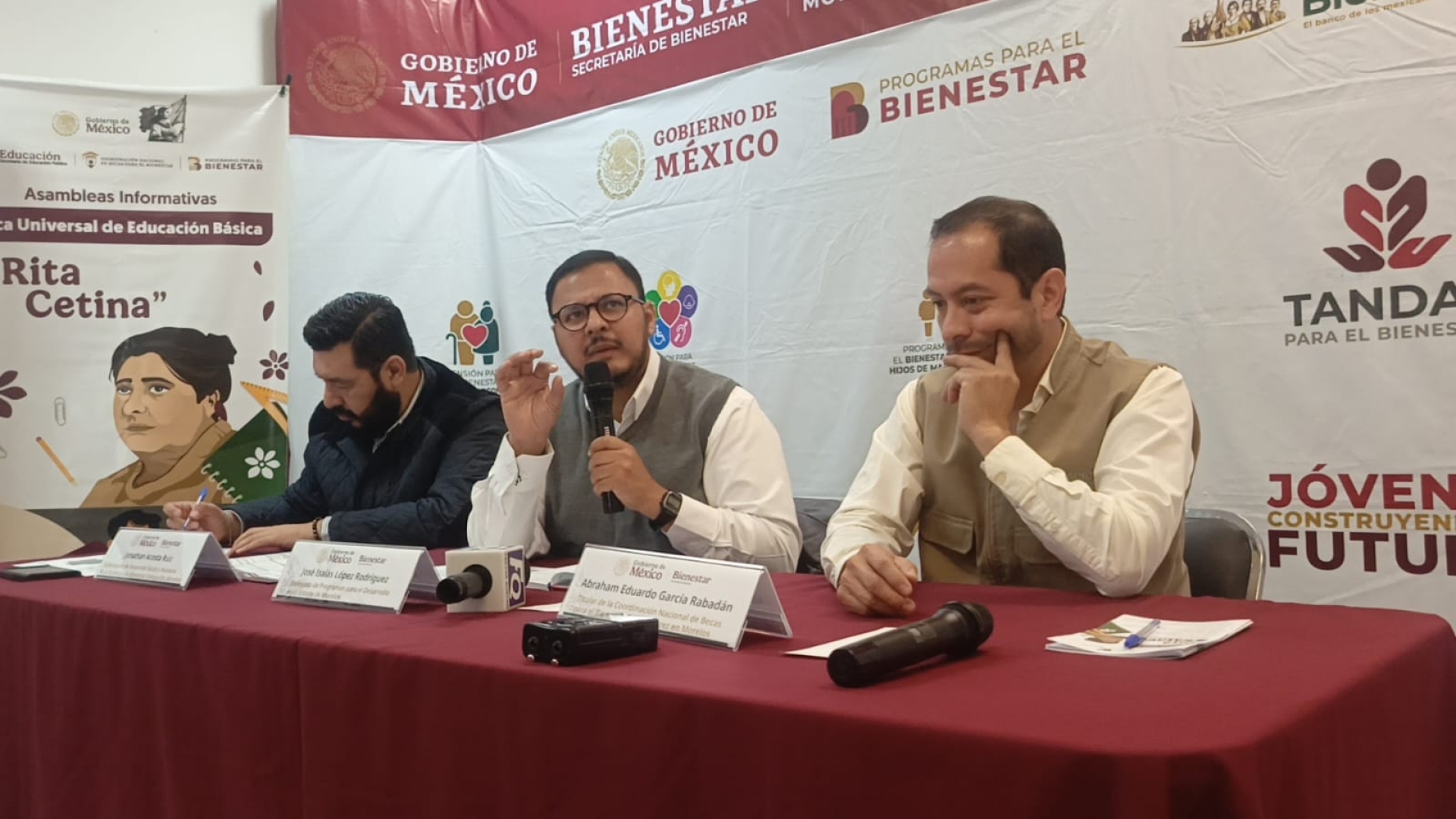 No ha concluido registro para becas 'Rita Cetina'