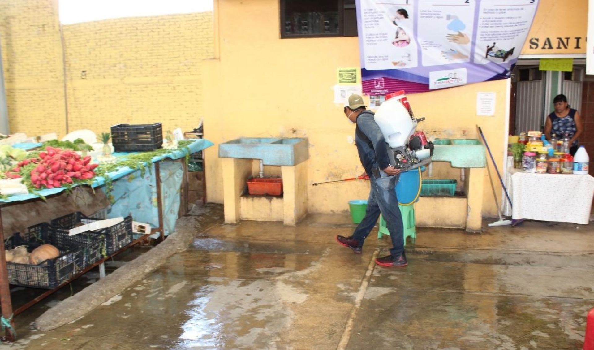 Malestar de comerciantes de Jonacatepec por salida de ambulantes