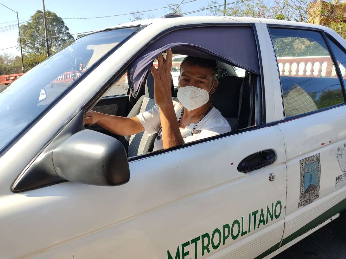 Competencia e inseguridad golpean a taxistas