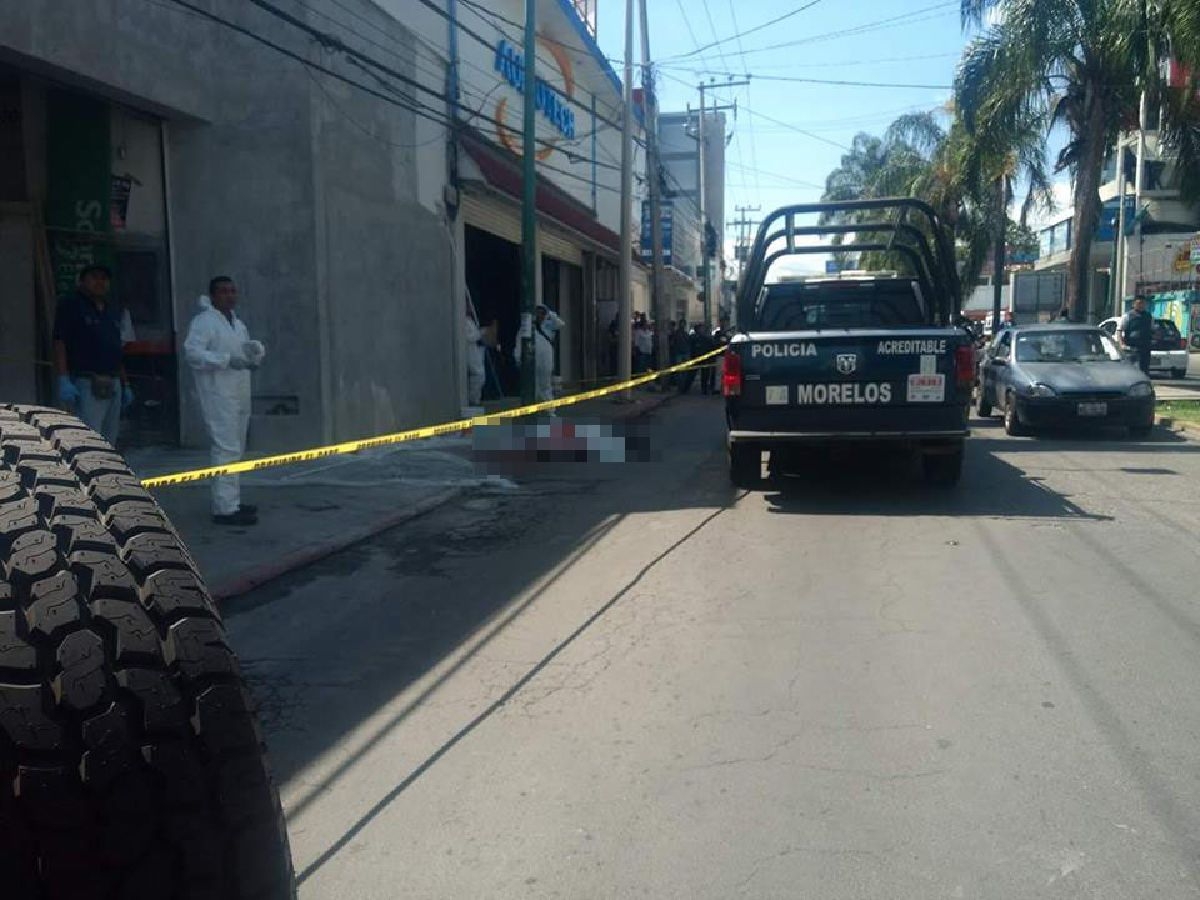 Se cayó de la azotea en el negocio que iba a pintar