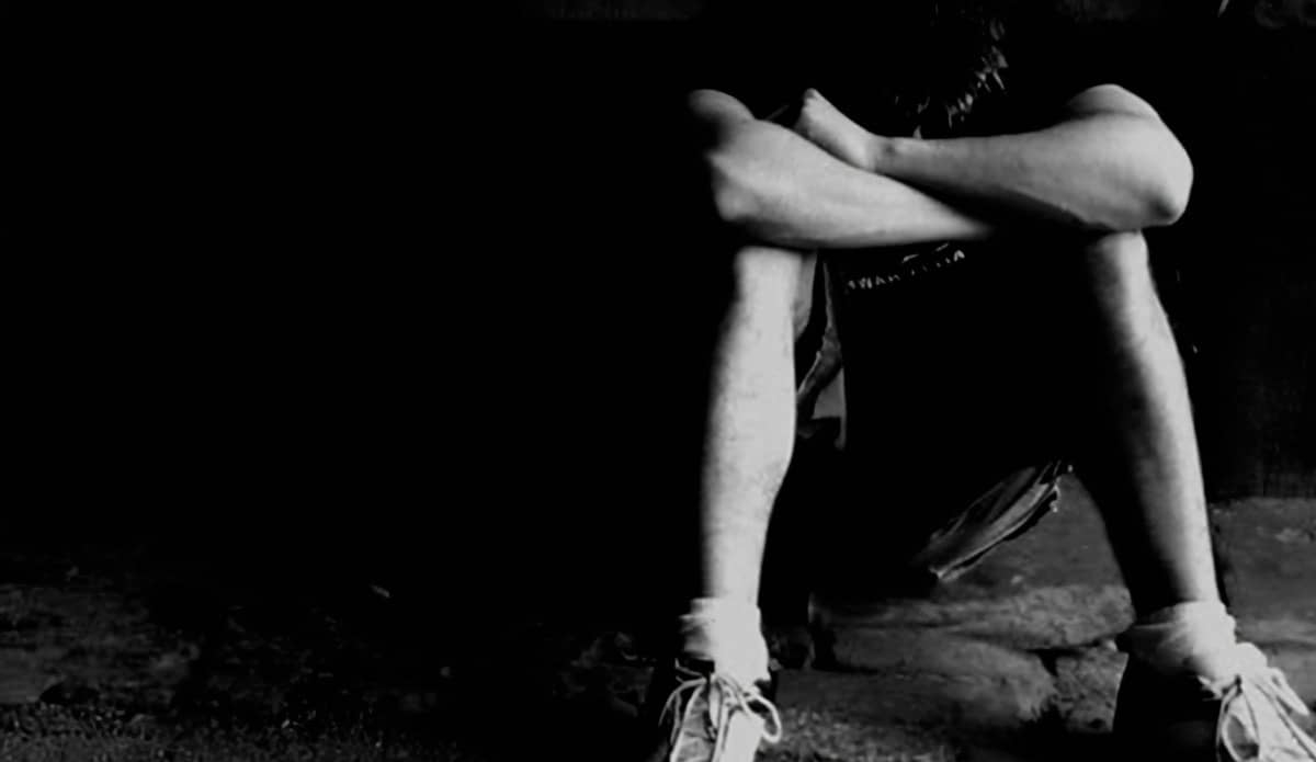 Para acabar con su tristeza se suicidó