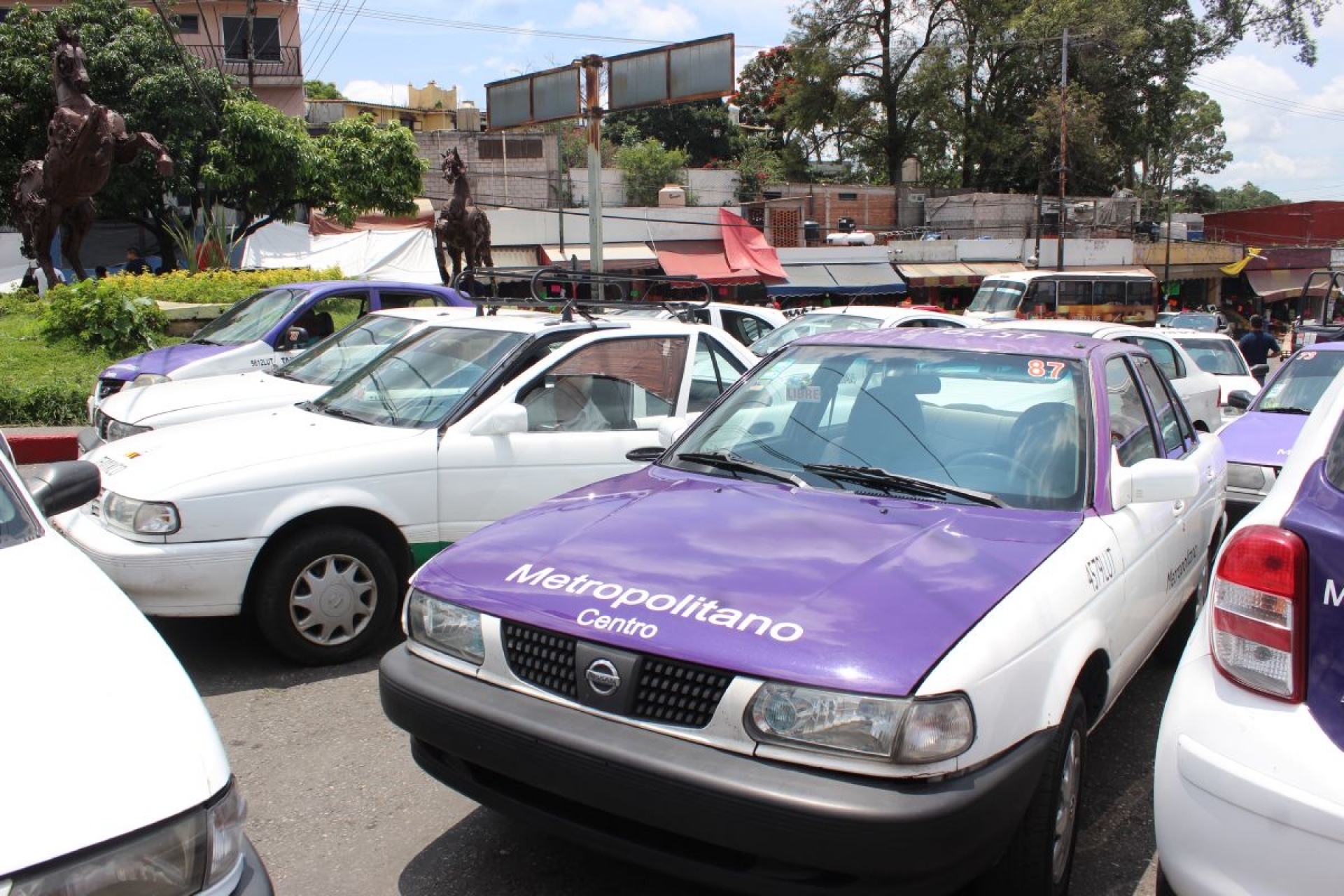 Taxistas del mercado ALM se quejan de competencia desleal