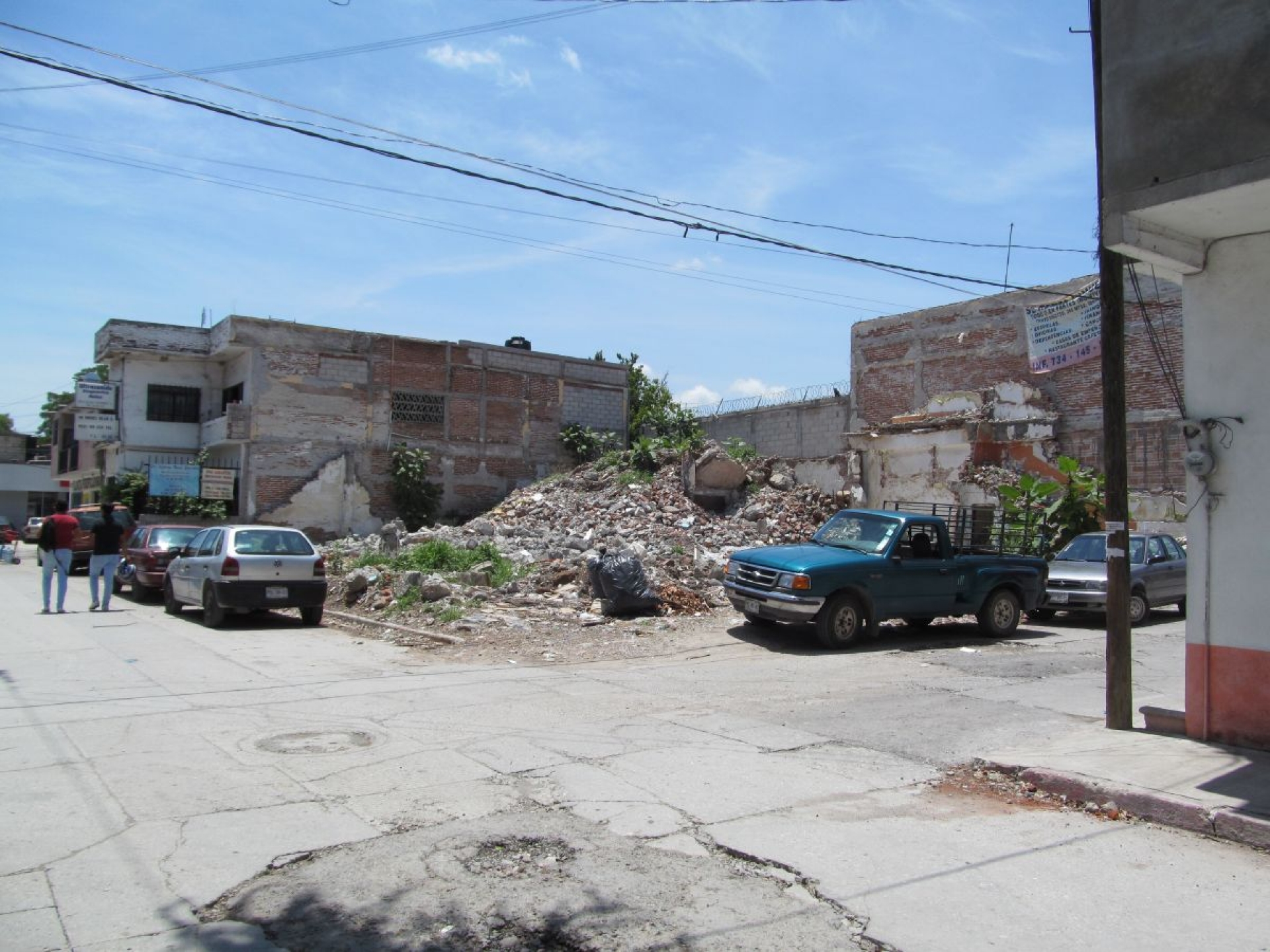 Asesores en reconstrucción de casas no pueden pedir dinero a damnificados