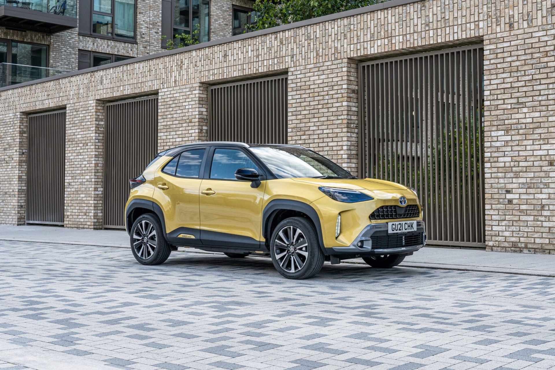 Toyota detiene producción en varios modelos ante crisis significativa