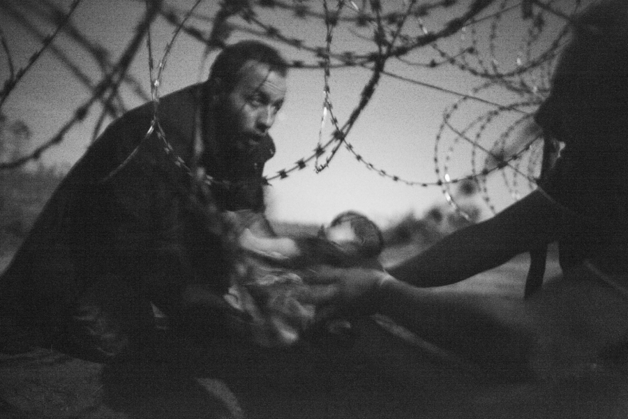 La imagen de un bebé refugiado gana el World Press Photo