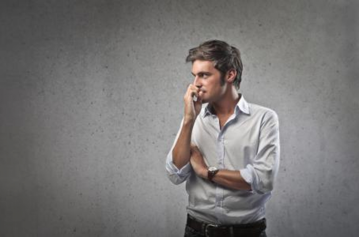 ¿Eres un hombre joven? Tienes 3 veces más probabilidades de morir que ellas